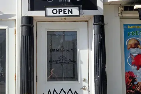 138 Main Street W 103