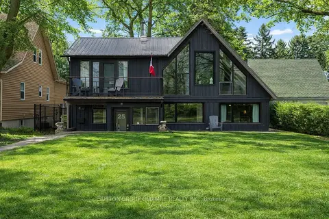 25 W Lakeshore Road W