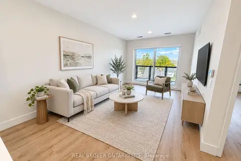 8 Hutt Lane 405