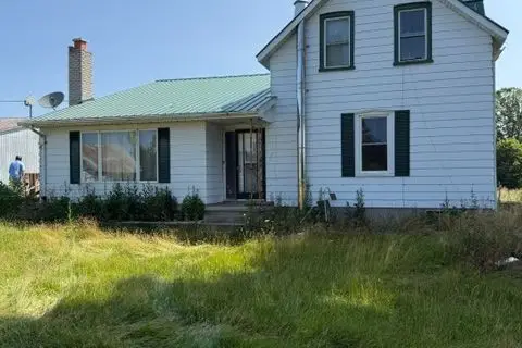 381 SQUIRE Road