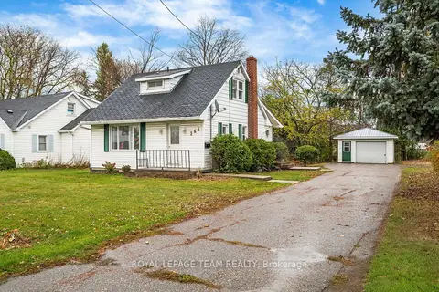 266 Daniel Street S