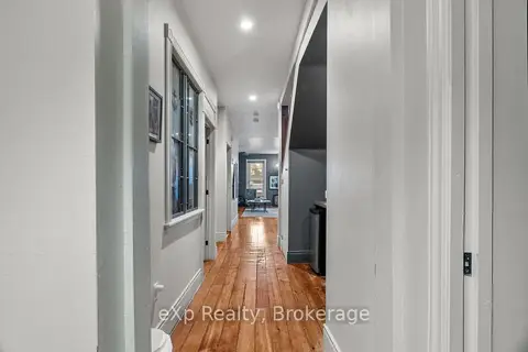 94 Wellington Street 5