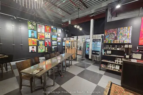 22 Front Street 114