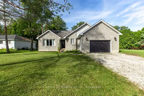 103 Dorena Crescent