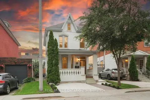 46 Murray Street E