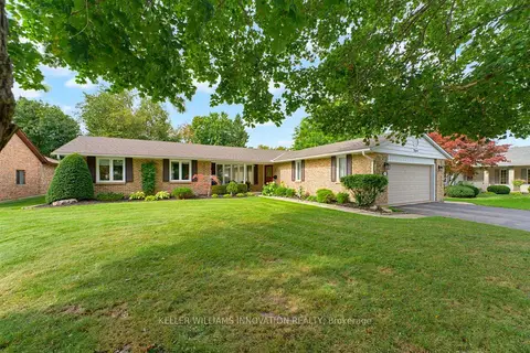 15 Mclaren Avenue N