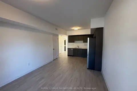 42 Lowes Road W 28