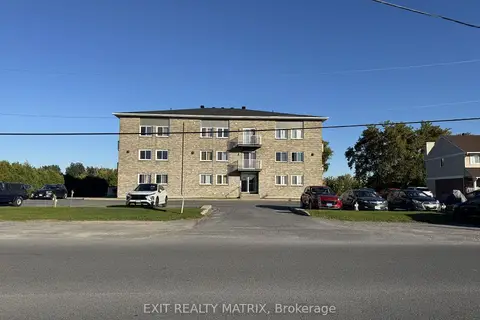 140 Laurier Street 14