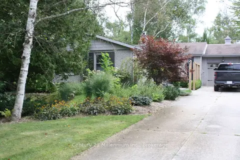 361 Tyendinaga Drive N