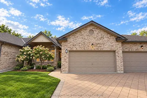 44 EDGEVALLEY Road 32