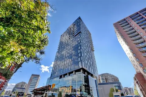 20 DALY Avenue 1705