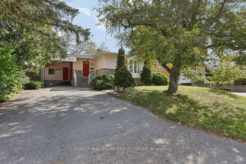 211 HARCOURT Avenue