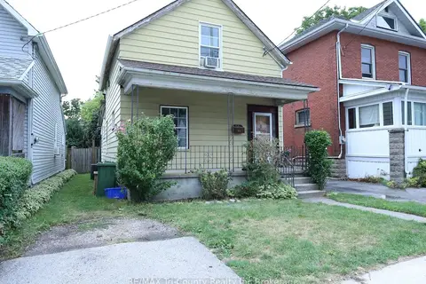 60 Manitoba Street
