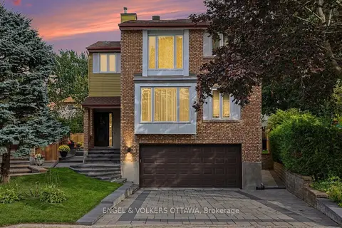 15 Archer Square