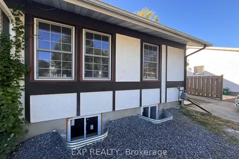 1381 Leigh Crescent