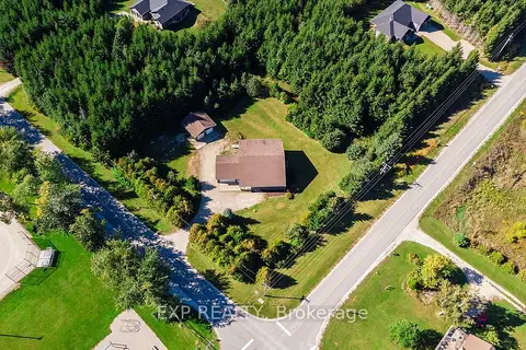 625421 15 Side Road