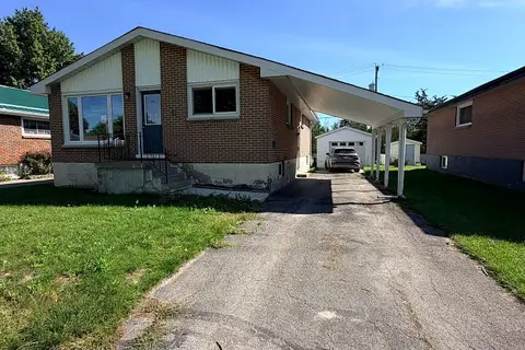 21 Nelles Avenue