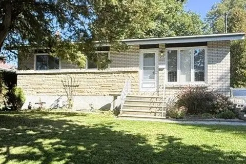 418 Bellevue Crescent