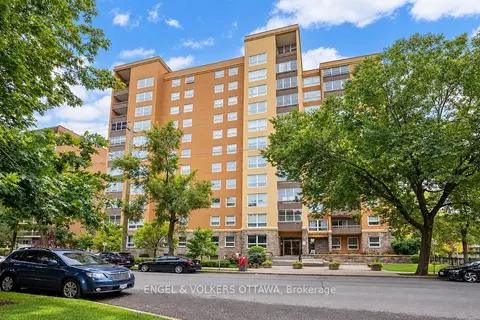 373 Laurier Avenue E 505