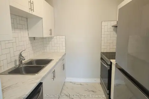 8800 Willoughby Drive 307