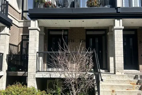 236 Pembina Private