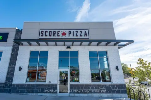 1025 Elgin Street W 5