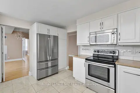 3 Towering Heights Boulevard PH6