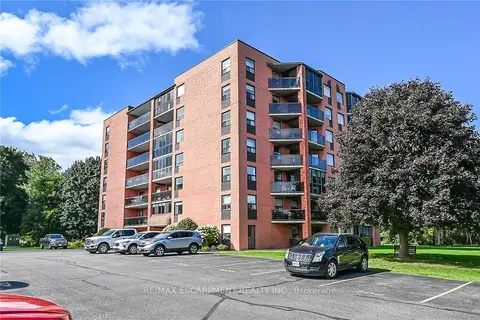 5 Mill Pond Court 202