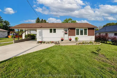 387 Countess Street S
