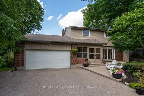51 Murrayhill Court