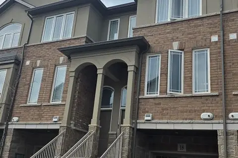 18 AQUA Lane