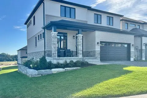 20 Peace River Street