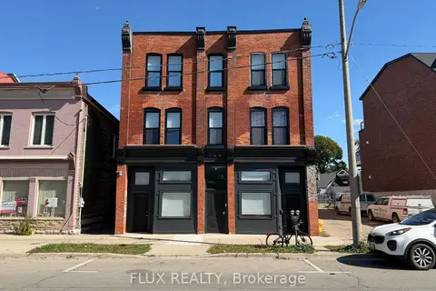 195 Waterloo Street S 14