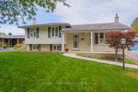 135 Downing Crescent