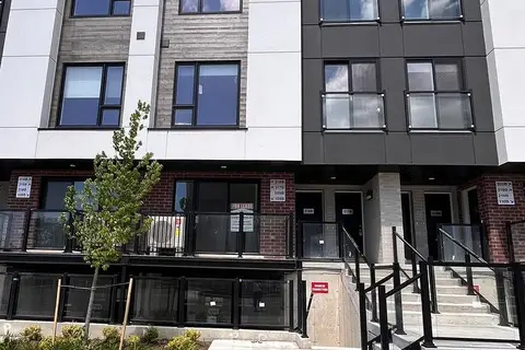 16 Melbourne Avenue 209B
