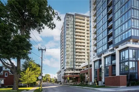 5 Wellington Street S 907