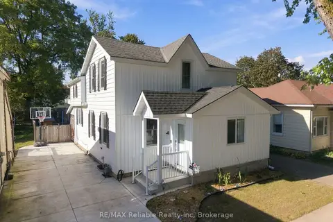 49 Main Street N