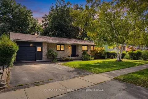 933 Mayfair Crescent
