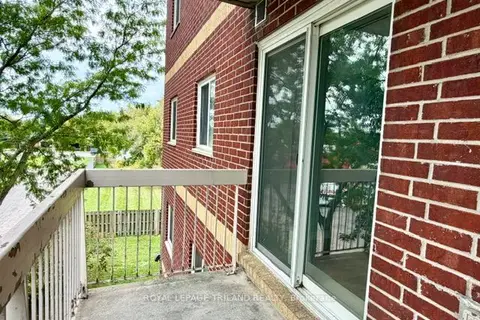 626 First Street 305