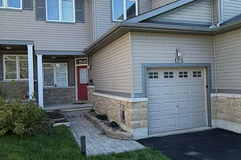125 Dahlia Street E