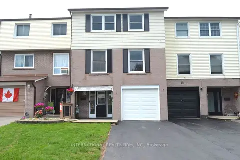 53 Peacock Boulevard