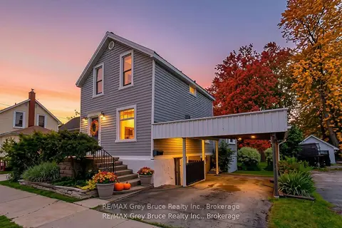 1591 5th Avenue W