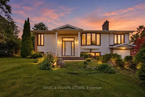 5293 Mclean Crescent