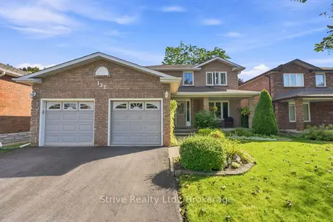 132 East House Crescent