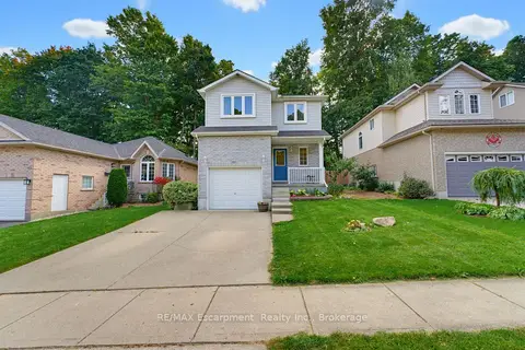 62 Potters Way