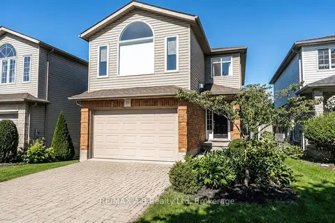 10 Buckingham Drive
