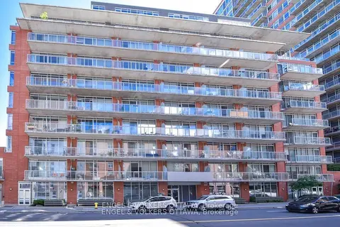 383 CUMBERLAND Street 702