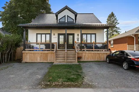 227 Roberta Crescent