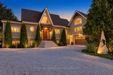 147 Lakeshore Road E