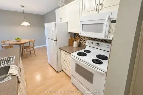 986 Huron Street 708
